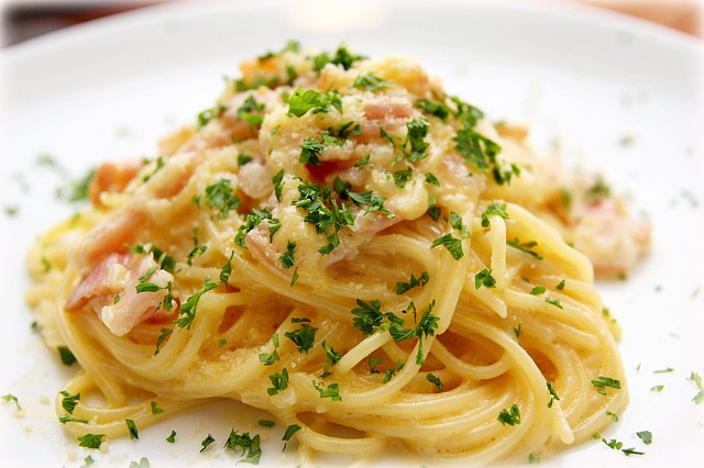  Špagety carbonara jsou skvělé, když na vaření nemáte moc času